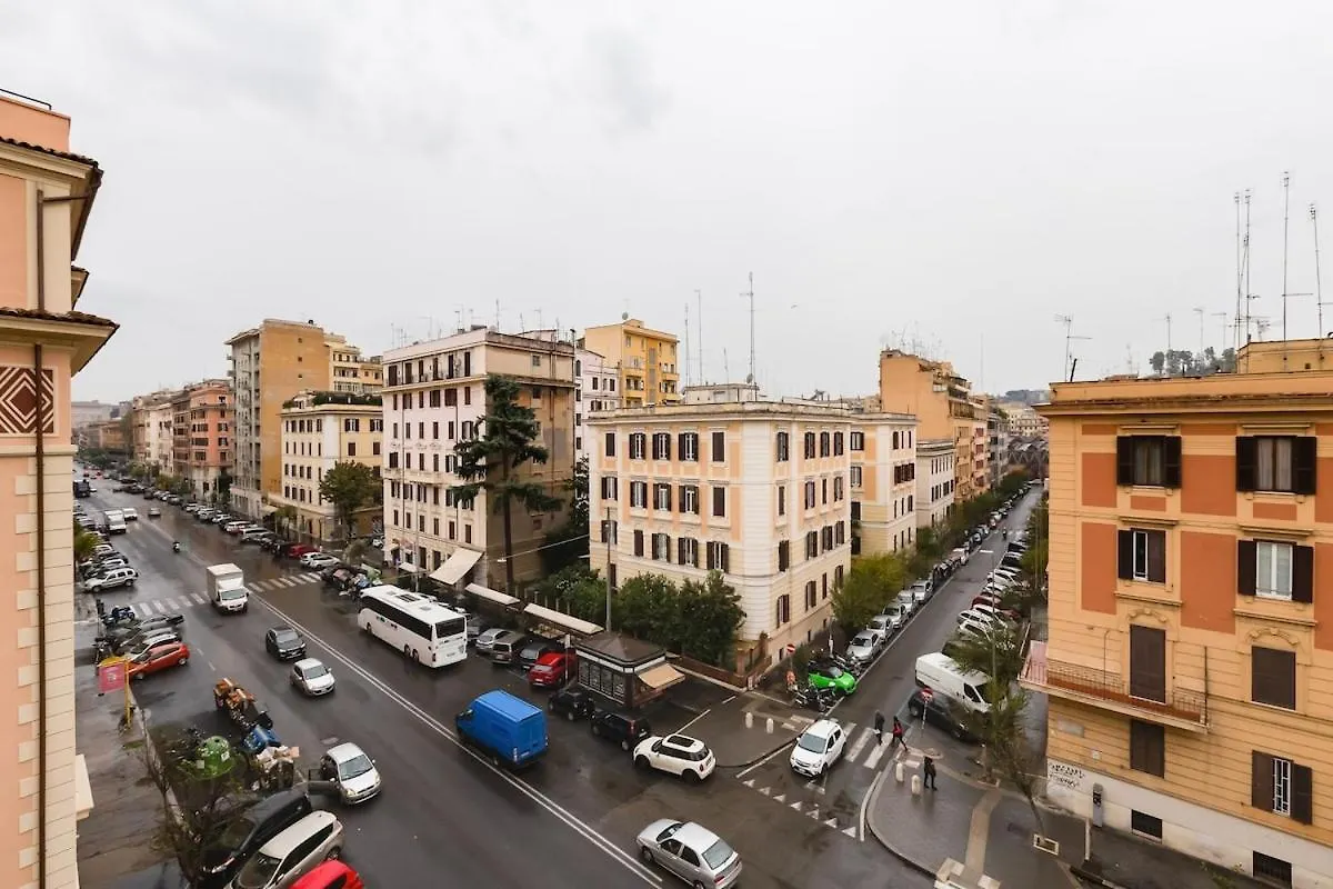 Vatican Brothers Rome Apartment